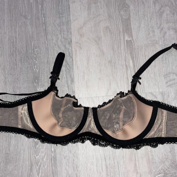 Victoria's Secret Black Lace Bra - Picture 4 of 5